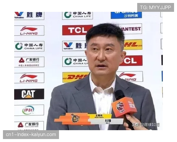 广东男篮提速攻势九战八胜 杜锋五外线战术破解单节时长压缩 广东男篮提速攻势九战八胜 杜锋五外线战术破解单节时长压缩